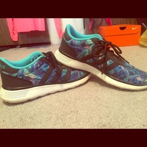 Women's Adidas Sneakers