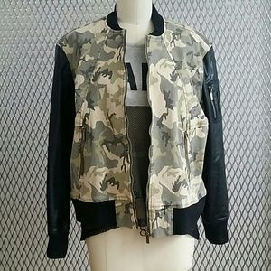 ● VENICE BEACH STYLE ● SOLD