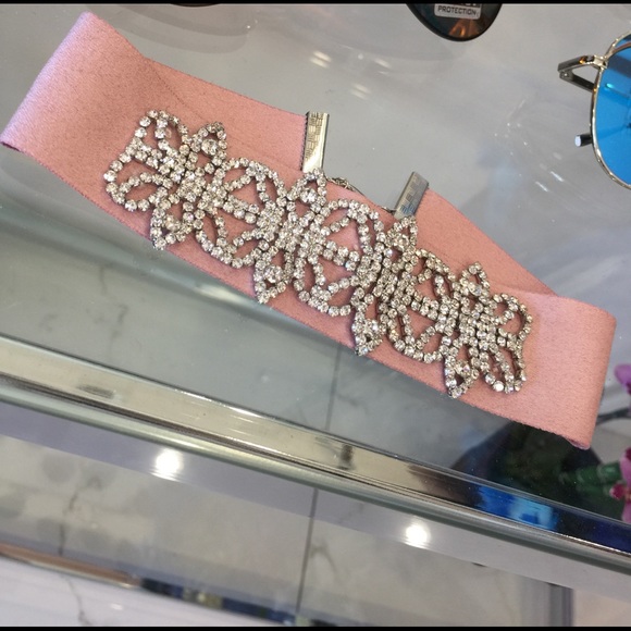 CHOKER - Picture 1 of 1