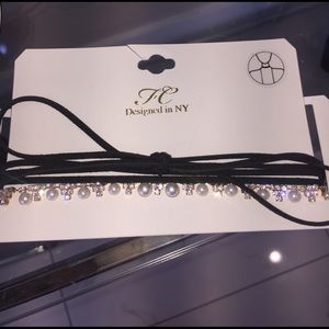 CHOKER
