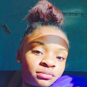 Meet your Posher, Lacy