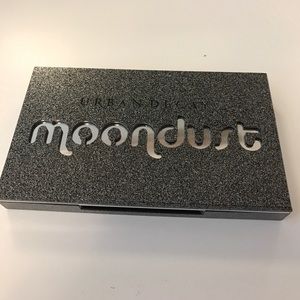 Urban Decay moon dust palette