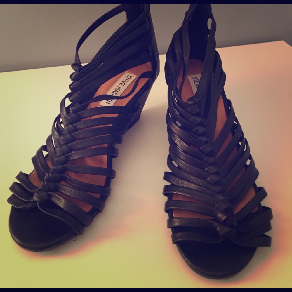 Steve Madden Sandals size 6  Great condition