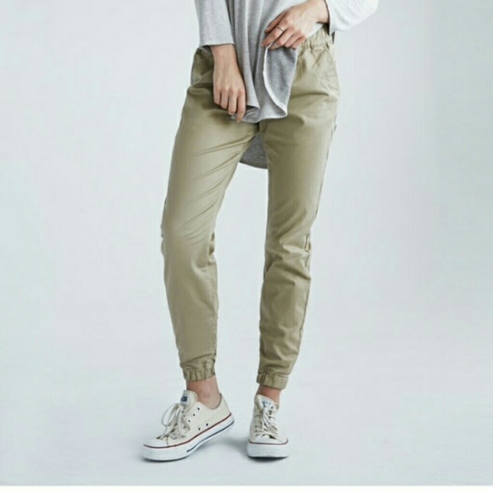 NWOT Bullhead Khaki Joggers