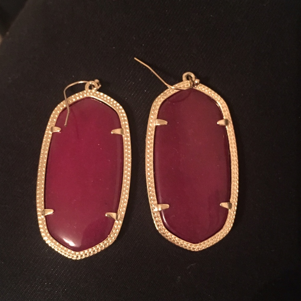 KENDRA SCOTT DANIELLE JADE AND GOLD EARRINGS!