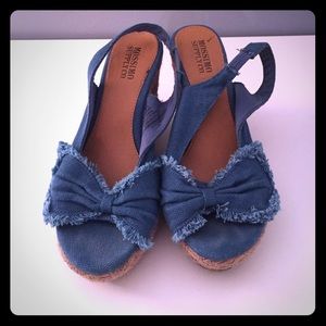 Mossimo Wedge Sandals size 6