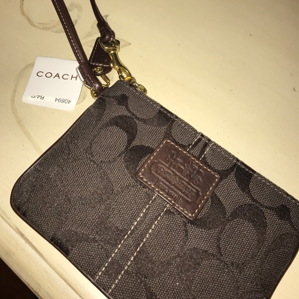 NWT COACH wristlet