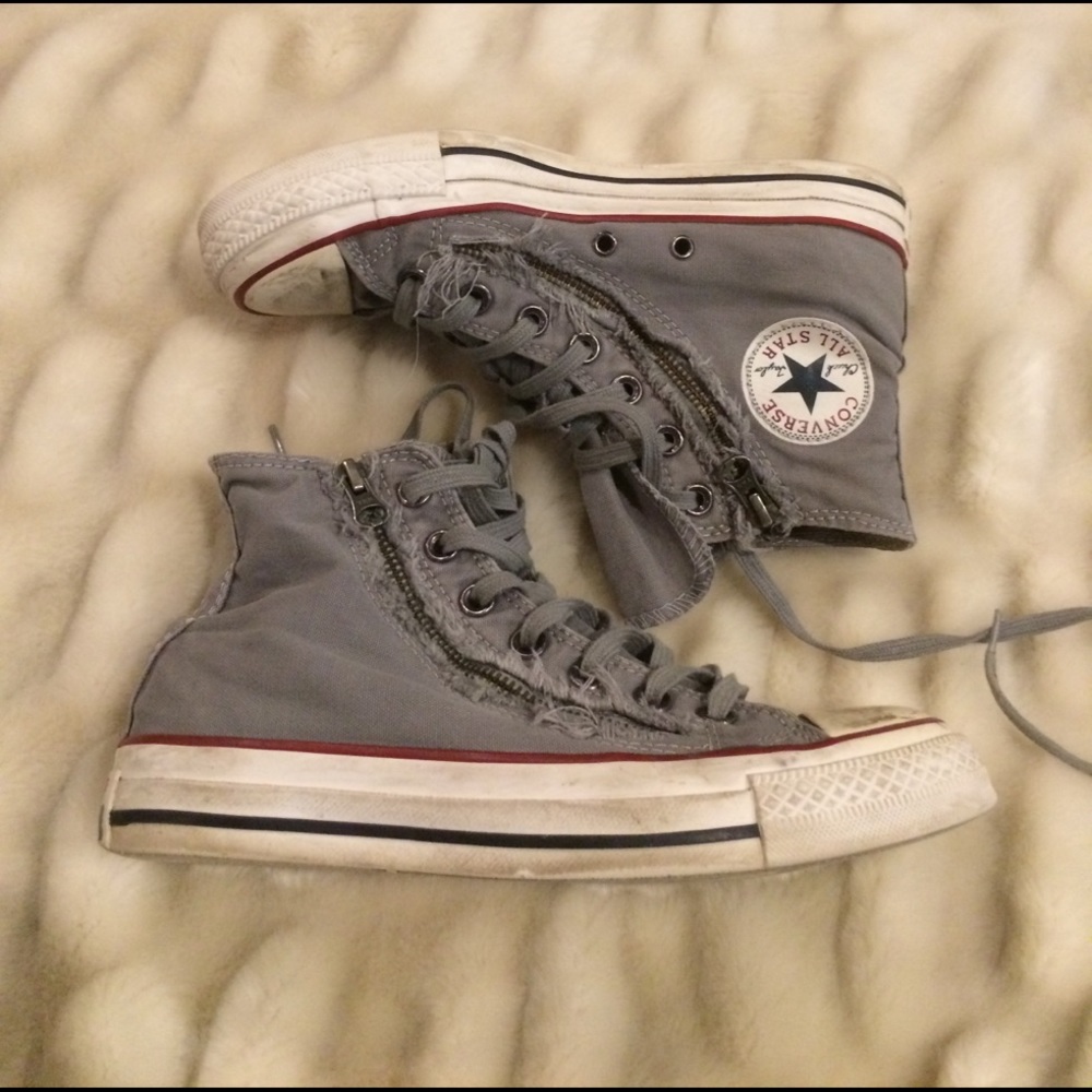 Gray high top zip converse