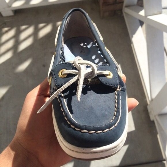 Women Sperry shoes - Picture 3 of 4