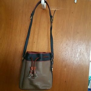 Dooney Bourke