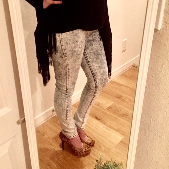 🎊HP🎉Acid Wash Piper Skinny Pants | New With Tags - Picture 3 of 5