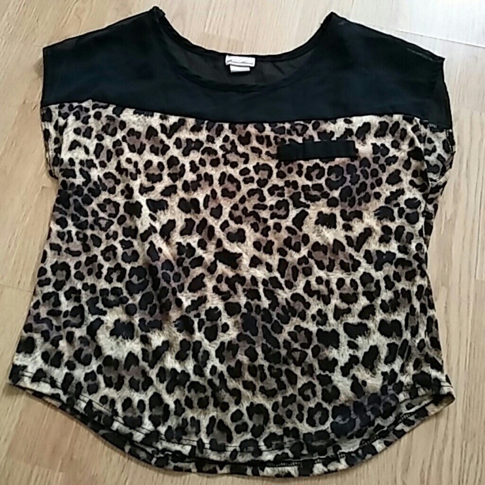 Leopard Crop Top