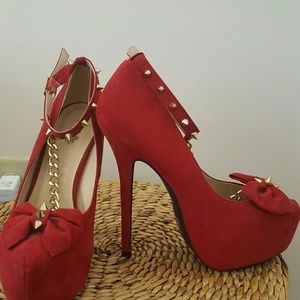 Charlotte russe heels