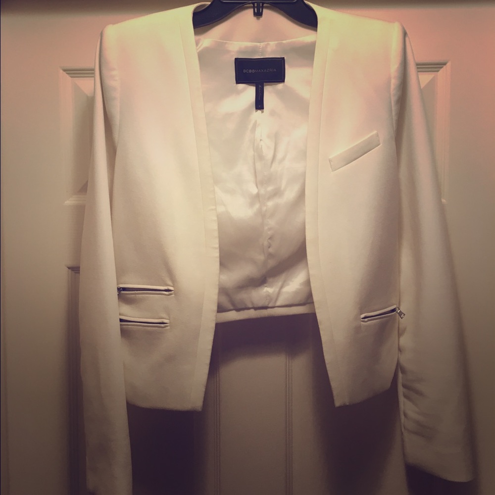 Chic BCBG blazer