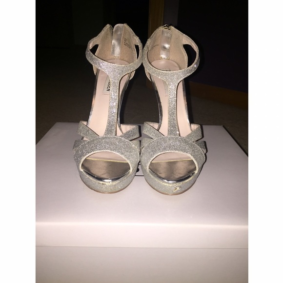 Steve Madden Sparkly High Heels - Picture 1 of 4