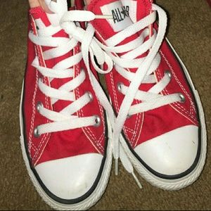 Red converse size 6 women's, size 4 men