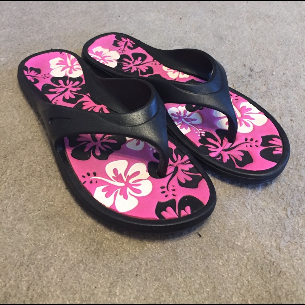 Some of the comfiest flip flops ever