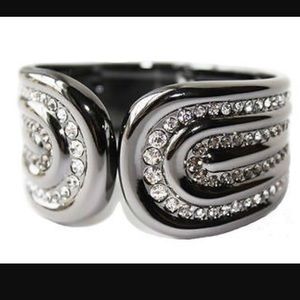 Premier Designs Silver bracelet!