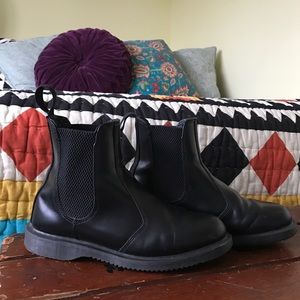 Dr. Martens Chelsea boots