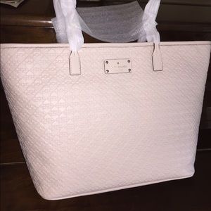 ❌SOLD❌Kate Spade Penn Embossed Margareta