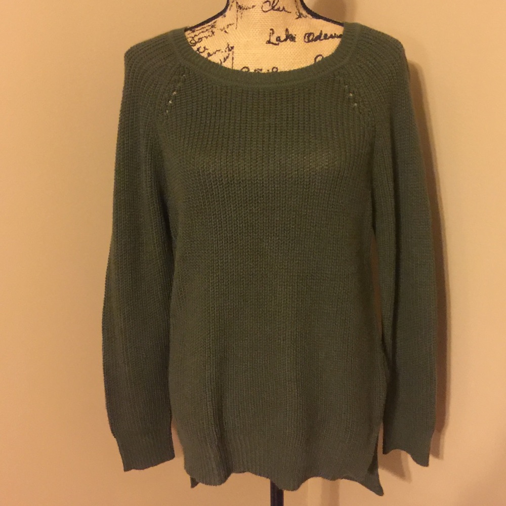 Olive sweater tunic with gold zipper on back