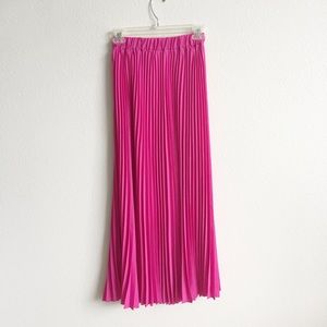 Pleated Pink Maxi Skirt Small New Without Tags