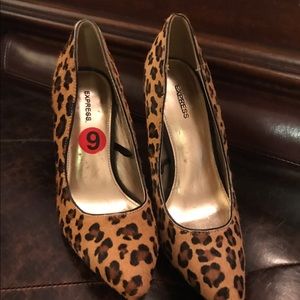 Express leopard heels