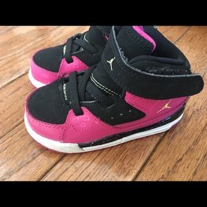 Baby/toddler girl Jordan's size 5