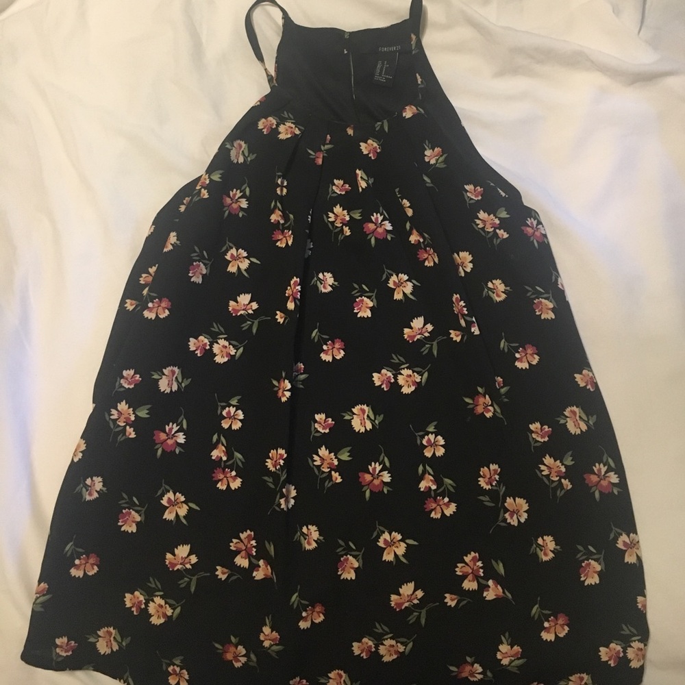 Floral Top - Picture 2 of 2