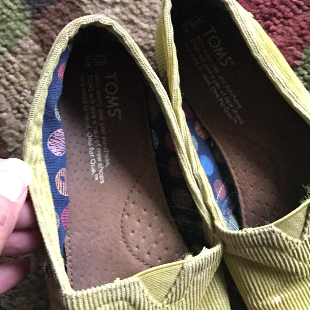 TOMS - Picture 4 of 6
