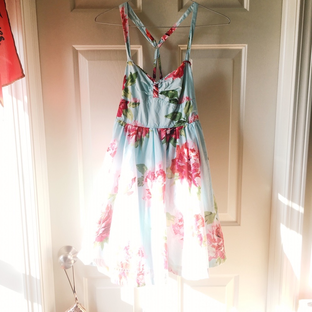 ✨Poofy Abercrombie and Fitch Dress