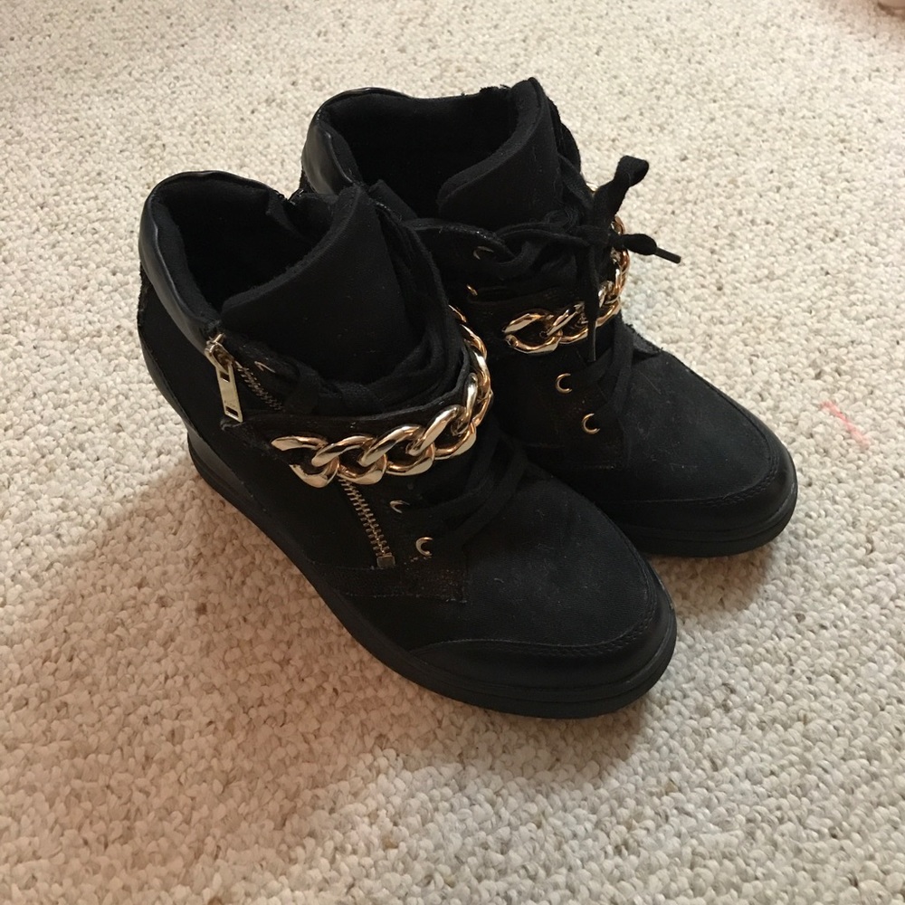 ALDO shoe