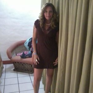 Meet your Posher, Roxana