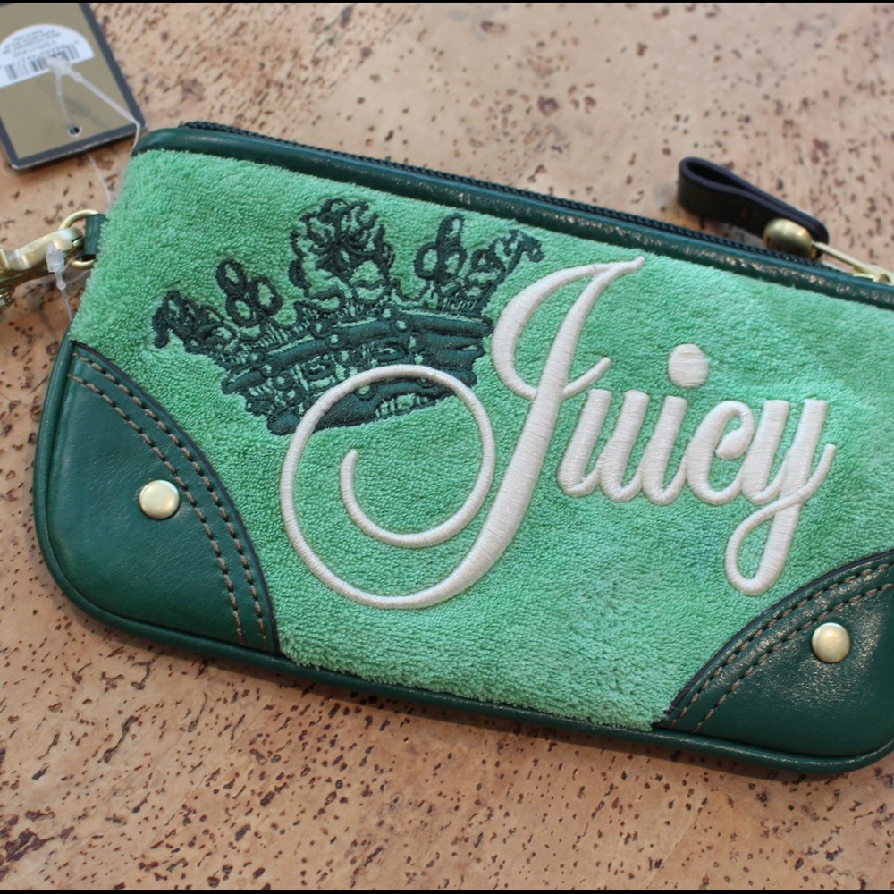 NWT Juicy Couture wristlet