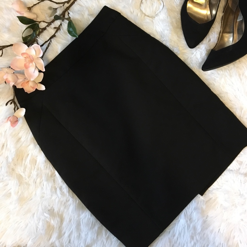H&M Black Pencil Skirt