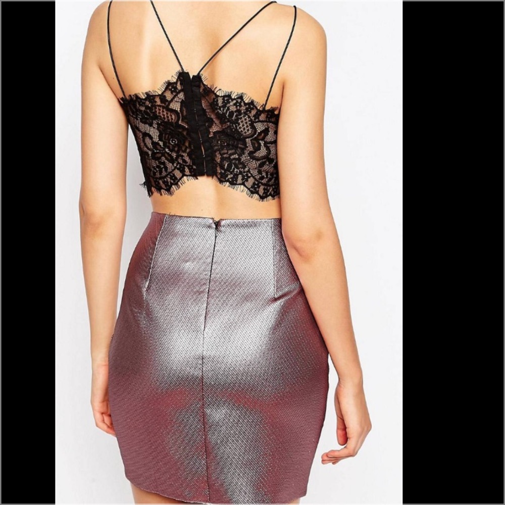 🆕 lace back metallic body conscious dress