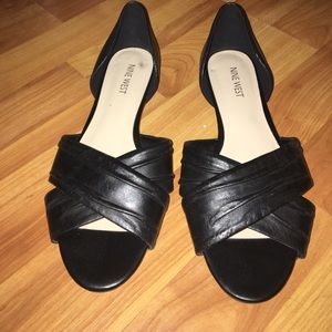 Worn Once Black Nine West Flat Sandals💕