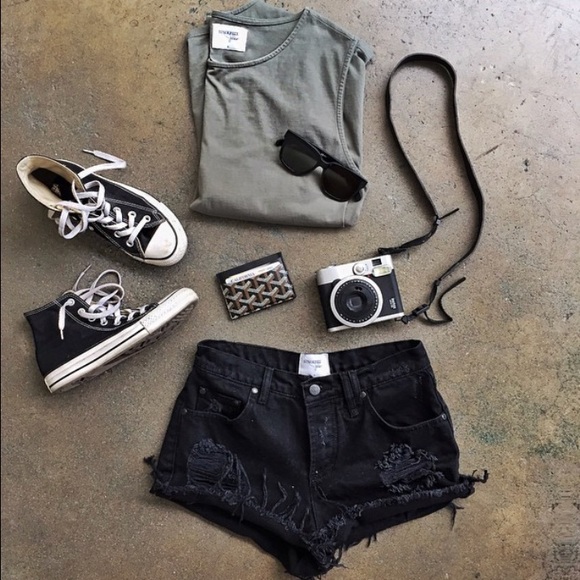 RILEY DENIM CUT OFF SHORTS - BLACK - Picture 4 of 4