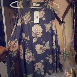 New open shoulder floral boutique top