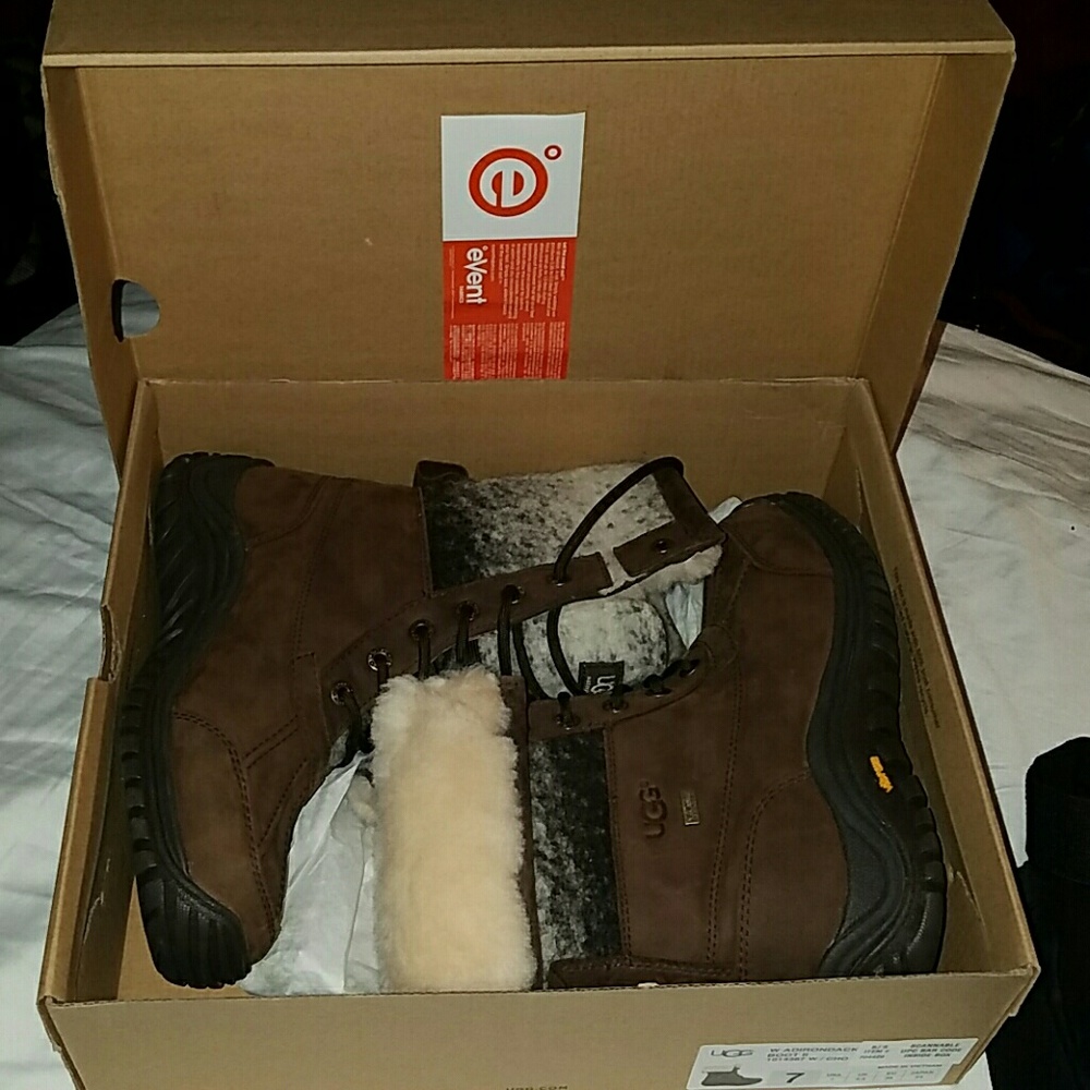 Adirondack UGG
