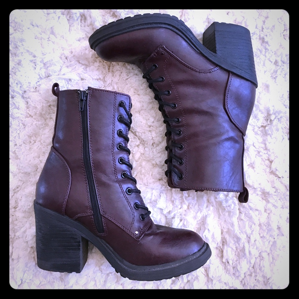 Lace Up Burgundy and Black Combat Boot size 7