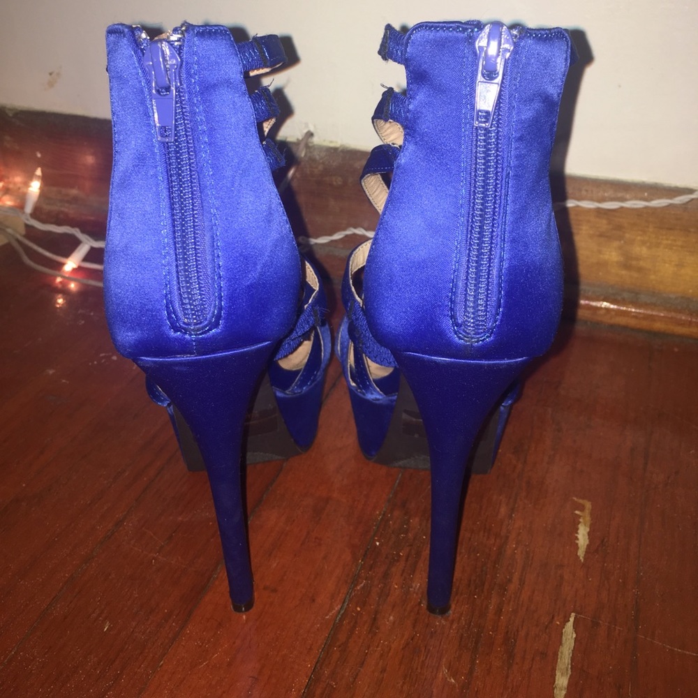 Shoes - Picture 3 of 3