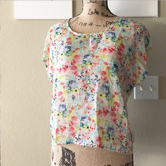 dELiA*s Tops - 🌴🆑 Floral Chiffon Blouse