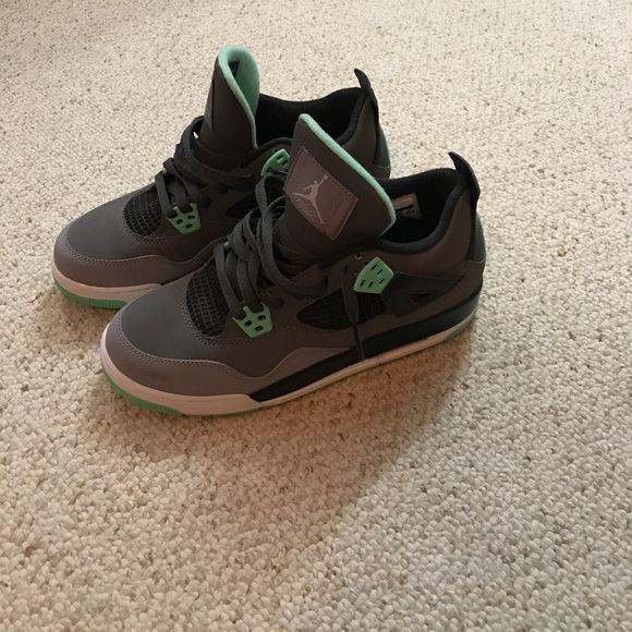 Nike Air Jordan Green Glow - Picture 3 of 3