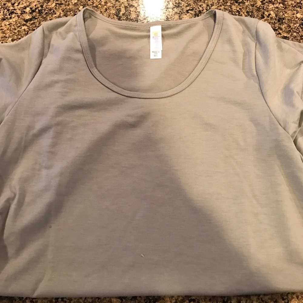 LulaRoe gray XXS perfect tee