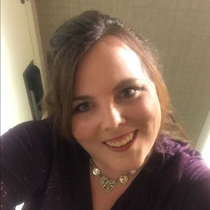 Meet your Posher, Jenn