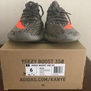 yeezy 350 V2 beluga