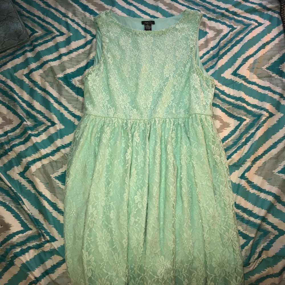 FLORAL MINT GREEN DRESS