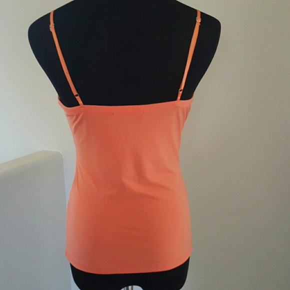 Keyhole Tank with Puka Shell Detail - Picture 2 of 6