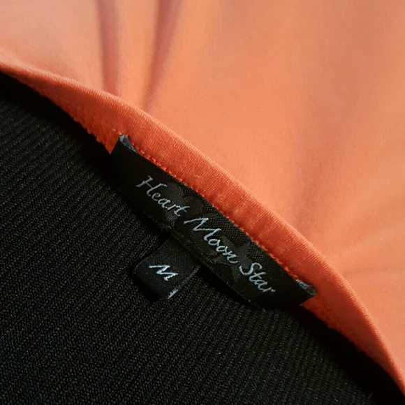 Keyhole Tank with Puka Shell Detail - Picture 5 of 6